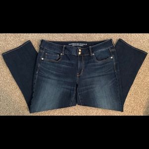 American Eagle Artist Crop